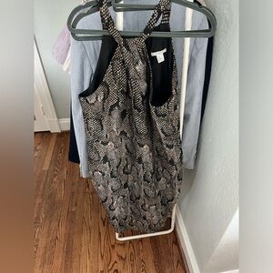 Stunning cocktail dress!